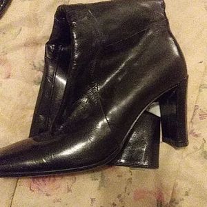 High heel boots